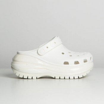 Crocs Women’s Beige Sandals for Easy Summer Comfort